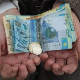 Кому и на сколько повысят пособия и пенсию в Казахстане