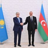 Токаев наградил орденом президента Азербайджана