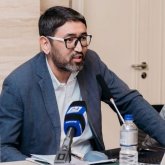 «Связи не помогут»: политолог рассказал, как в Казахстане развивают меритократию