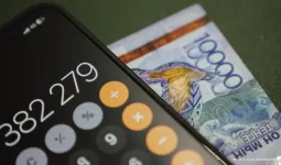 Перевод денег и QR-платежи: казахстанские банки меняют правила с июня