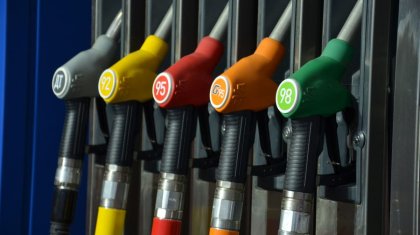 Казахстан находится в списке стран с самым дешевым бензином в мире