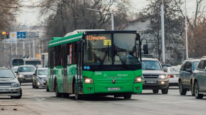 Пассажиров без масок будут высаживать из автобусов в Алматы