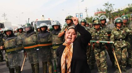 Еще одна страна назвала политику Китая по отношению к казахам и уйгурам в Синьцзяне "геноцидом"