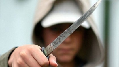 Вооруженные ножом подростки грабили прохожих в Алматы