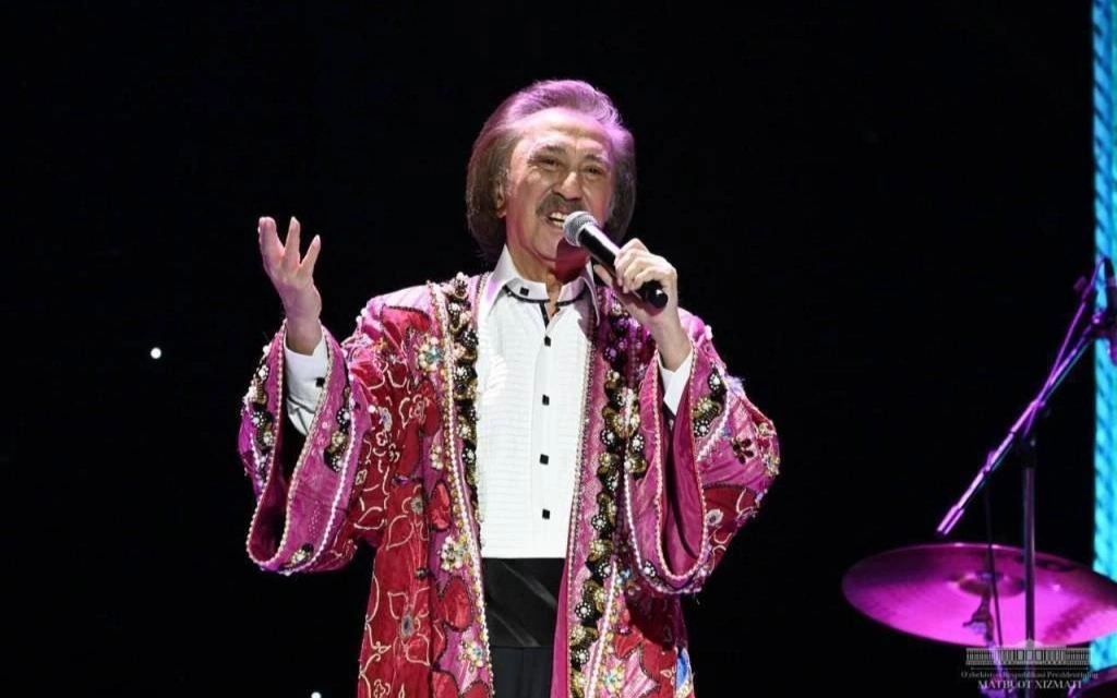 Касым-Жомарт Токаев поздравил основателя «Яллы» Фаррух Закиров с 80-летием