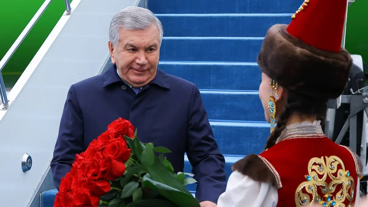 Еще один лидер региона: Мирзиёев прилетел в Астану на экологический саммит RES-2026