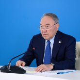 Назарбаев поддержал Мамина