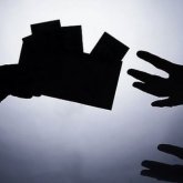 За отказ называть зарплату главе Фонда медстрахования пригрозили судом