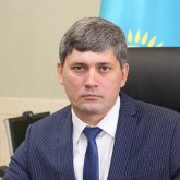 "Вор вора всегда оправдает". Казахстанцы возмущены освобождением Шкарупы