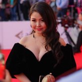 Асель Садвакасова рассказала, как 30 лет не общалась со своим отцом