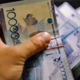 "Брал по 500 тысяч за каждого иностранца": в Атырау задержан крупный чиновник