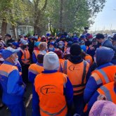 Забастовка в Нур-Султане: рабочие компании "Астана Тазалык" требуют повысить зарплаты