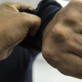 Казахстанские школьники устроили массовую драку на последнем звонке