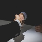 Сговор фармкомпаний при закупках вакцин у "СК-Фармация" на 9 млрд тенге выявили в Алматы