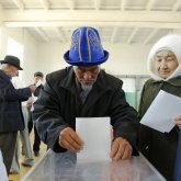 Конкуренция партий и региональных элит. Политолог – о выборах сельских акимов