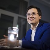 «Гигантская ошибка Багдата Мусина»: Казахстан грозит блокировкой Яндексу, Facebook и Instagram?