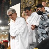 Токаев совершил малый хадж
