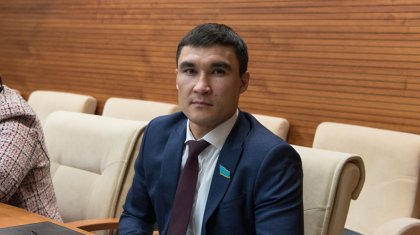 Серик Сапиев прокомментировал уход в долгий отпуск и слухи о задержании