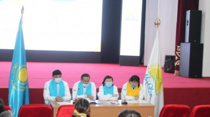 Бюджеттік сала мамандарына ерекше көңіл бөлінген: нұротандықтар Ақмола облысында халықпен кездесті