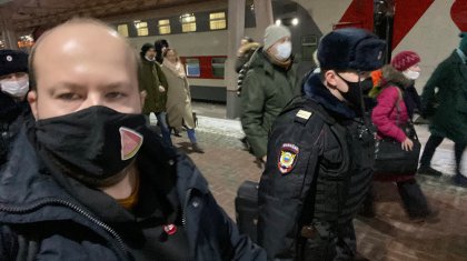 Ресей билігі Навальныйдың жақын серіктестерін ұстауға көшті