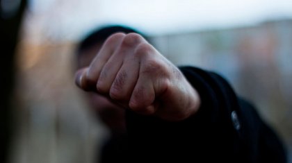 Пенсионера избили из-за семи тысяч тенге в ВКО