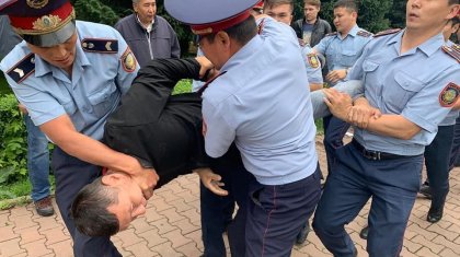 Мистификация под названием "слышащее государство" разбита вдребезги - Сатпаев о резолюции Европарламента