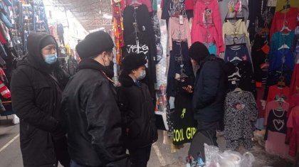16 подростков задержали на барахолке в Алматы