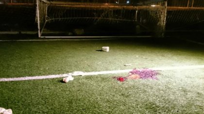 Футбольные ворота упали на ребенка в Алматы, мальчик в реанимации