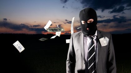 Рейдерство: главу крупного ОПГ объявили в розыск