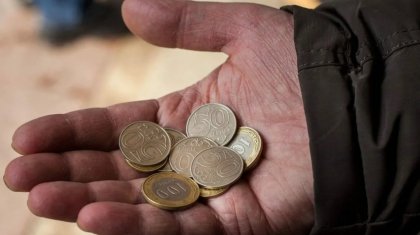 «Отказываем себе во всем, кроме хлеба»: аналитик – о чудовищной бедности в Казахстане