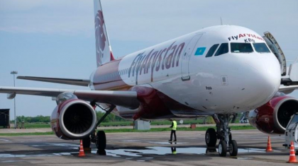 «Обещали билеты за 10 тысяч тенге»: депутат раскритиковал FlyArystan