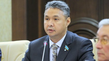 Азат Перуашев: потери бюджета при 40 млн пороге по НДС не превысят 100 млрд тенге