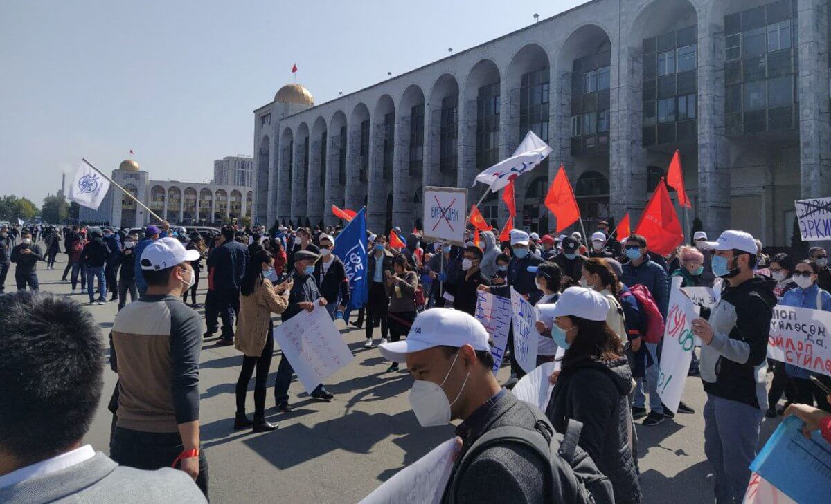 В Кыргызстане снова митинги