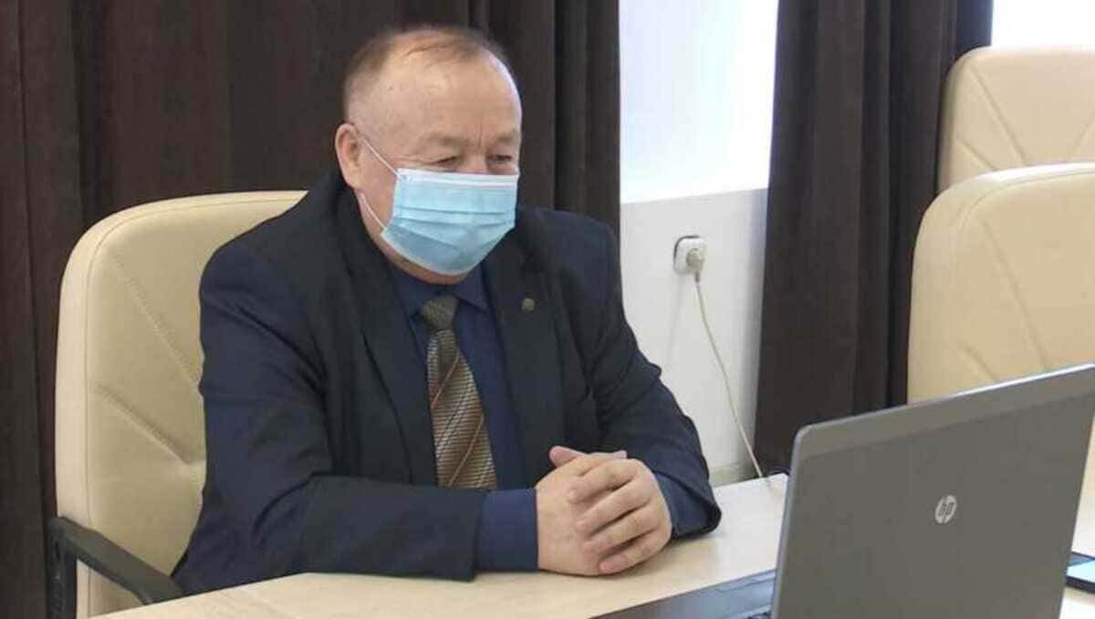 Наказали главного санврача Костаная