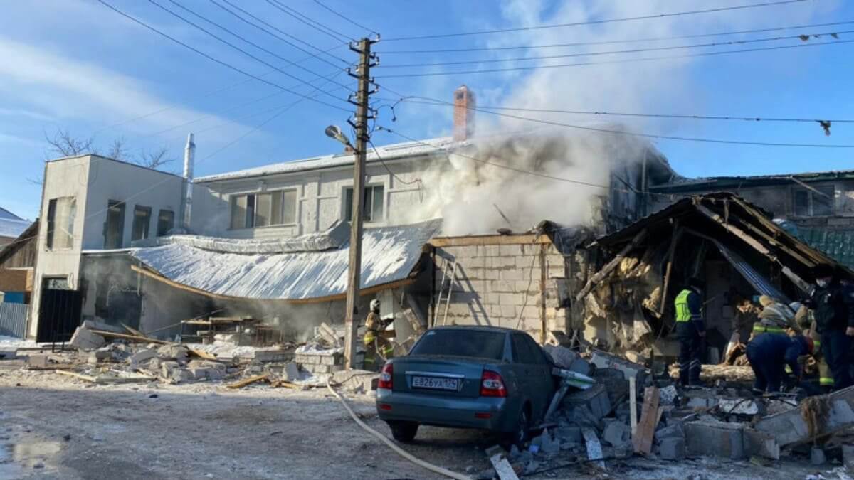 ЧП в Нур-Султане: произошел взрыв в кафе, погибла девушка