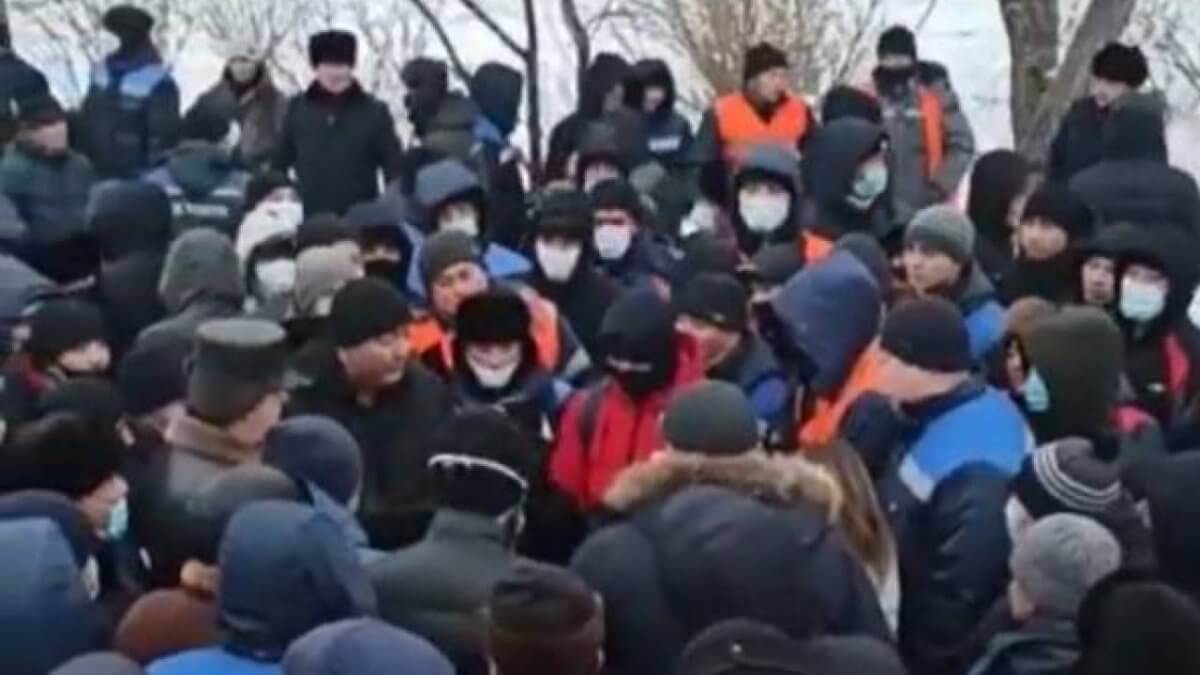 Забастовка рабочих в Жезказгане: Акимат прокомментировал ситуацию