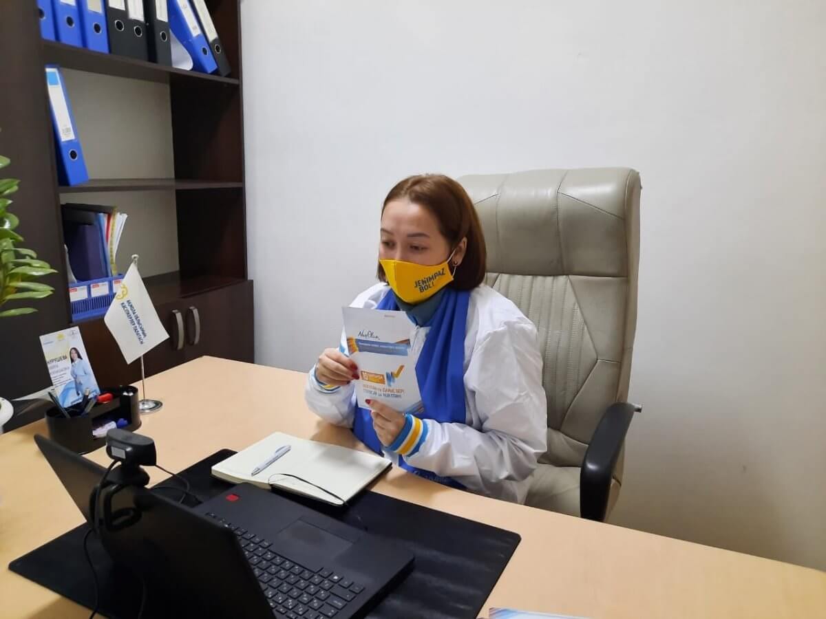 Ақкөлде «Nur Otan» өкілі педагогтарды партияның сайлауалды бағдарламасымен таныстырды