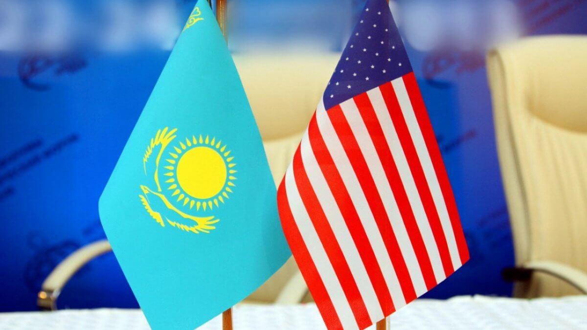 США предоставит Казахстану более $6 млн для борьбы с коронавирусом