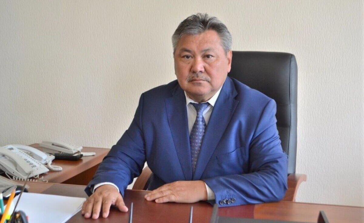 Экс-аким нарушил закон, стремясь угодить президенту