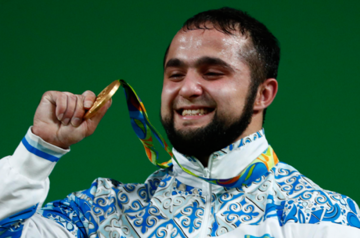Олимпийский чемпион-тяжелоатлет из Казахстана отстранен за подмену анализов