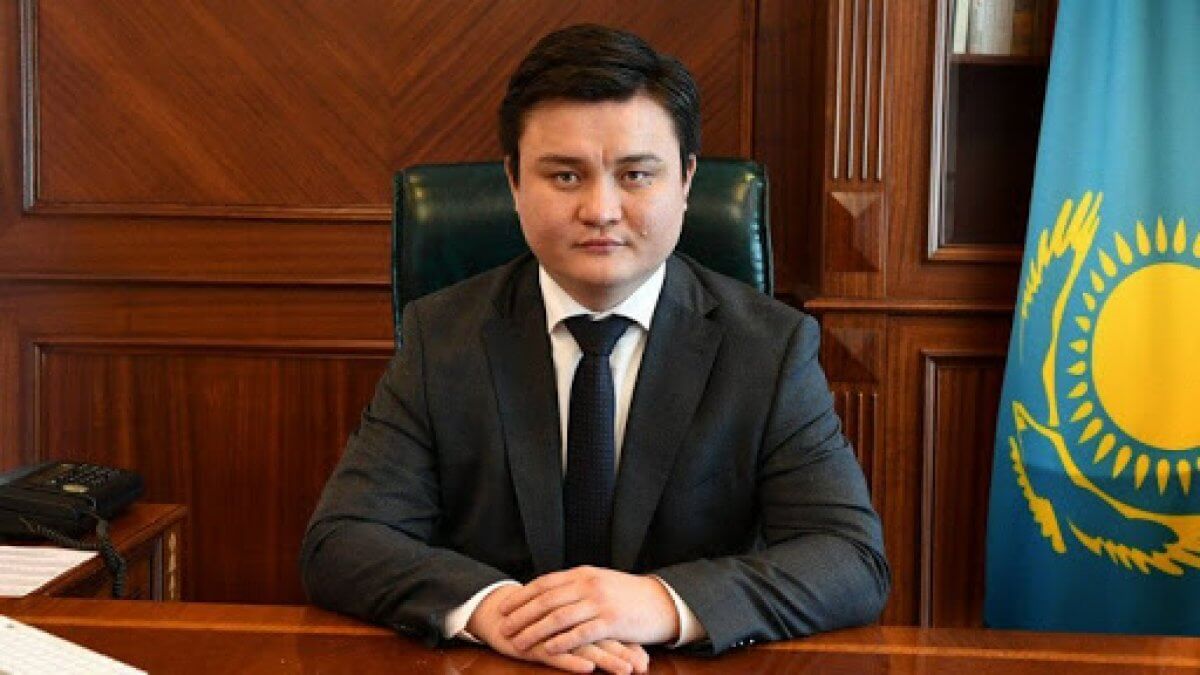 "Вся суть нацэкономики Казахстана в его словах": министра-шалаказаха продолжают высмеивать в соцсетях