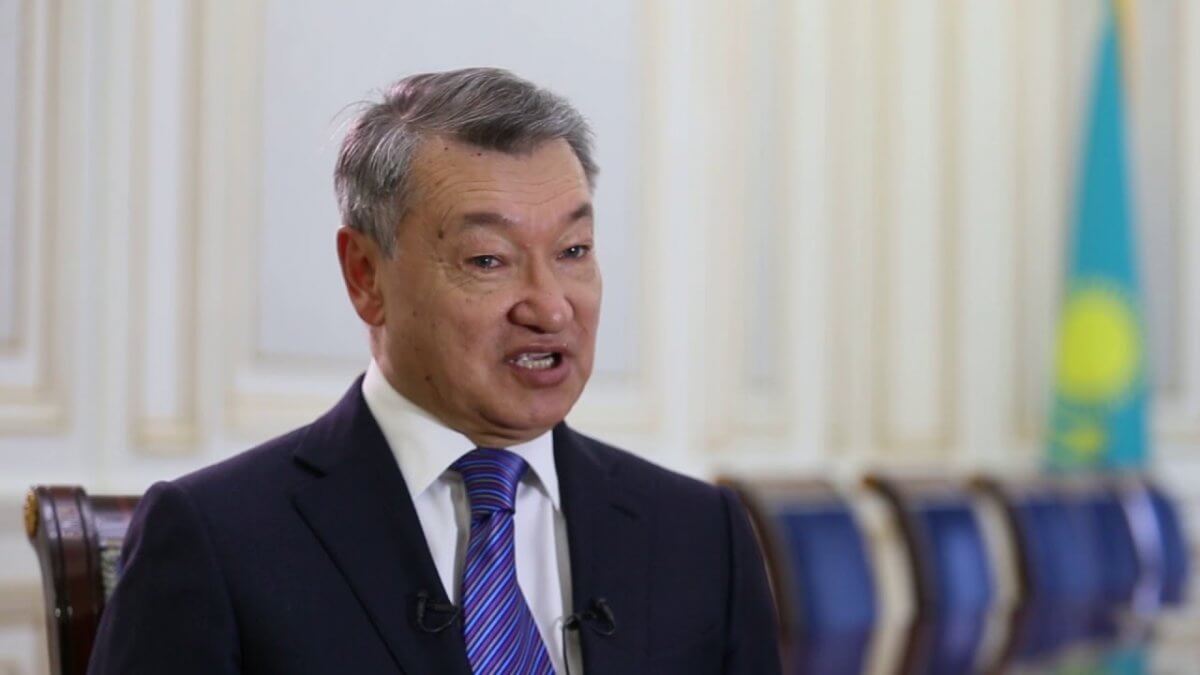 Зачем акиму ВКО Даниалу Ахметову вертолеты?