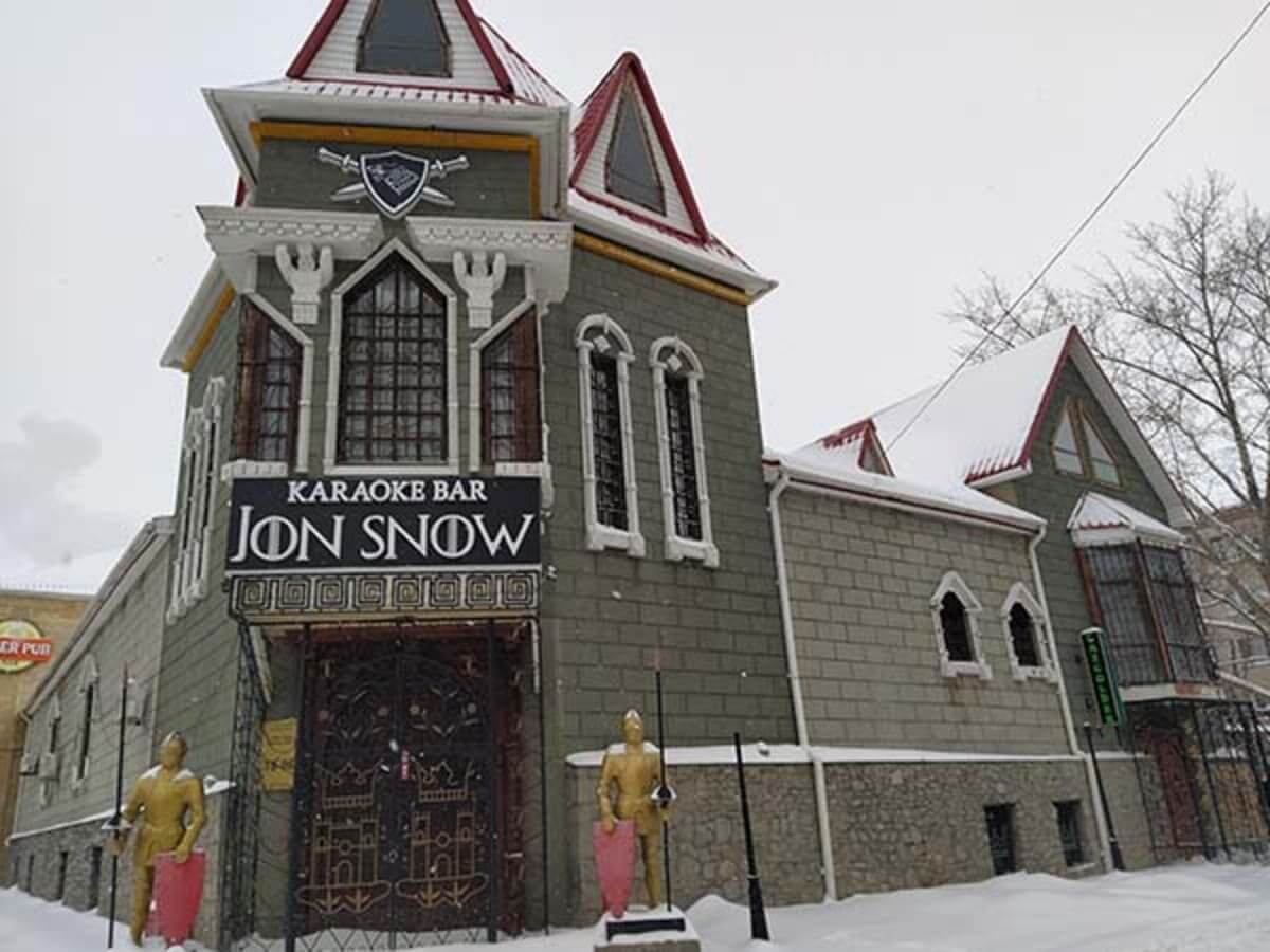 Охранники караоке напали на проверяющих в Костанае