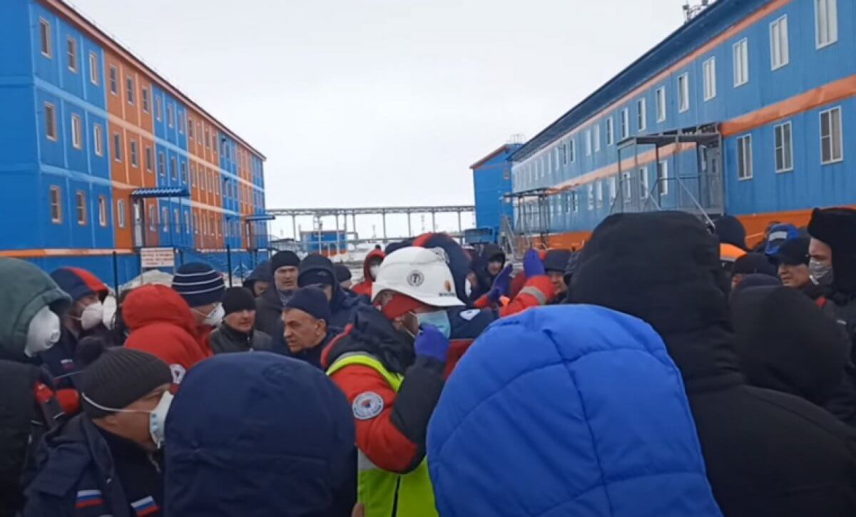Кульгинов молчит, рабочие бастуют. Нур-Султан утонет в мусоре?