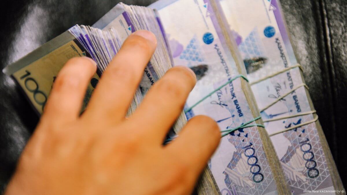 Акимат ВКО намерен потратить на ремонт служебной квартиры 1,5 млн тенге из бюджета