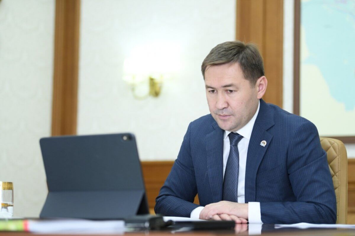"Одно слово - трус". Акима Шымкента обвинили в закрытости от населения