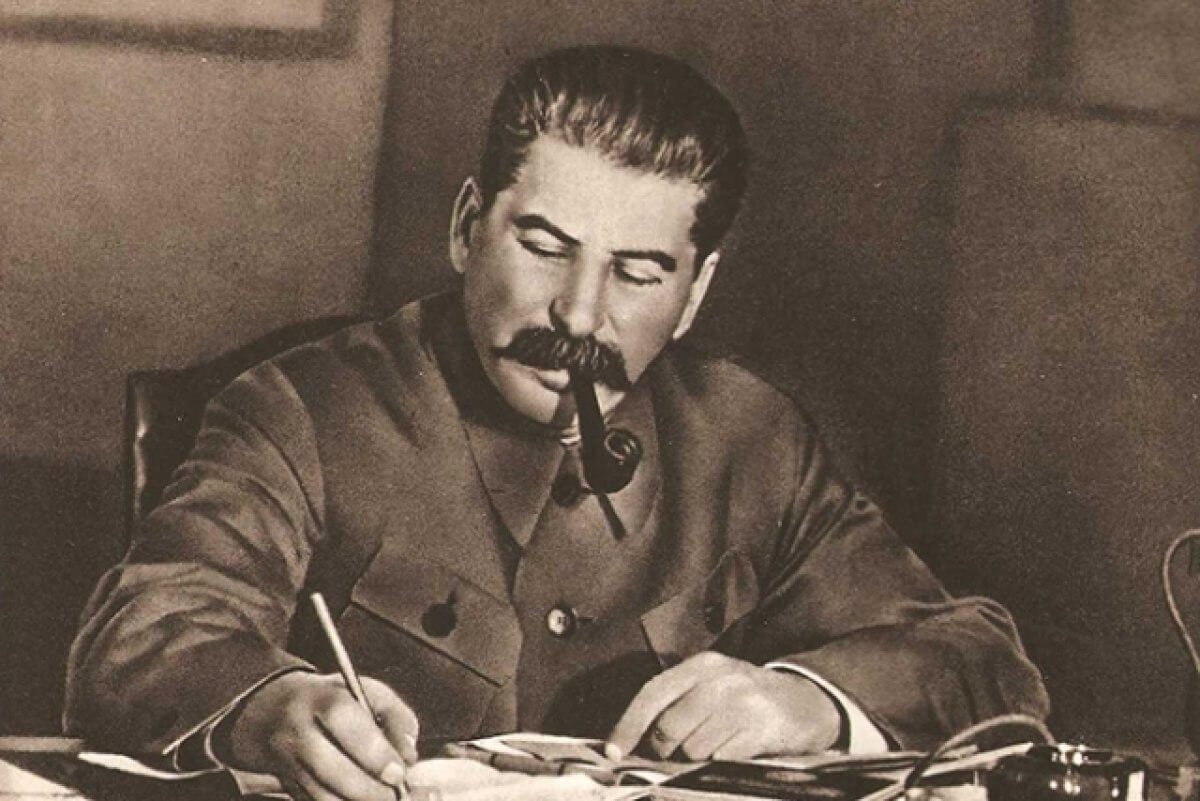 "Говорить, что казахи были нелюбимым народом Ленина или Сталина - глупо"
