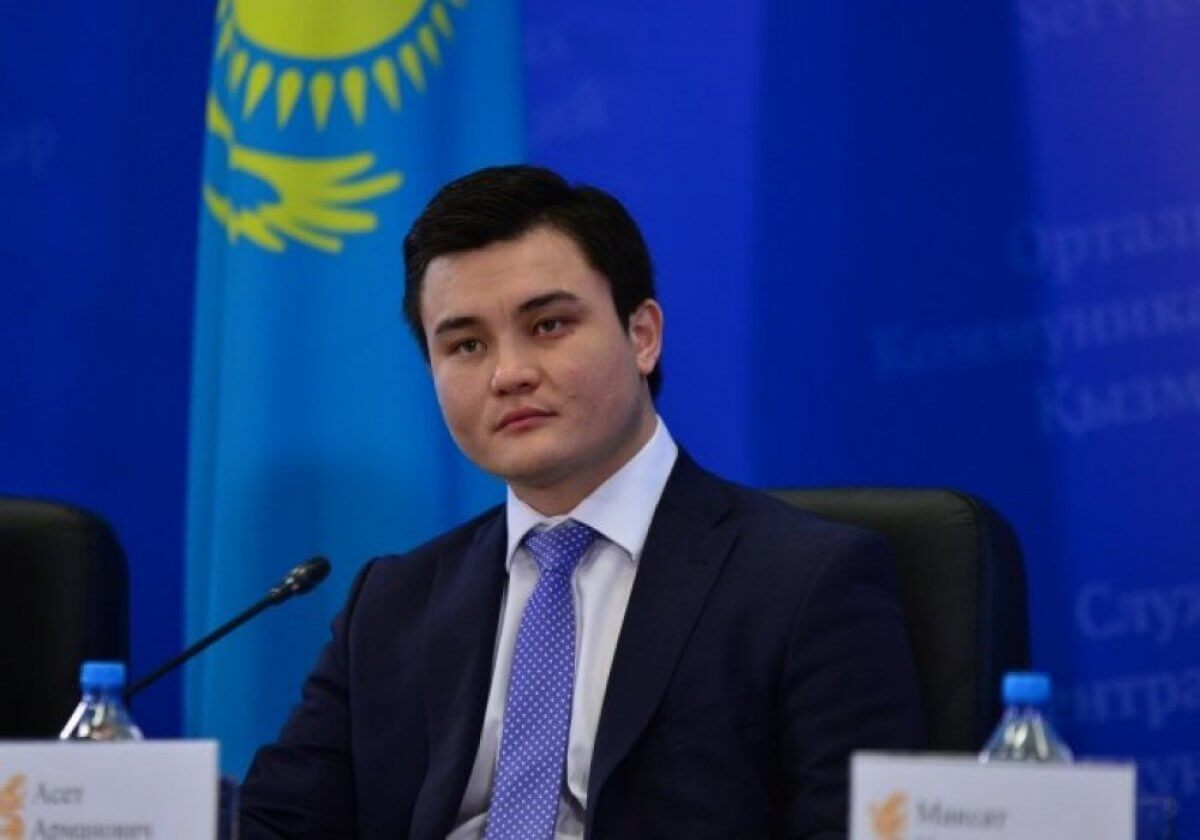 Молодой министр Иргалиев пережил очередной конфуз с казахским языком