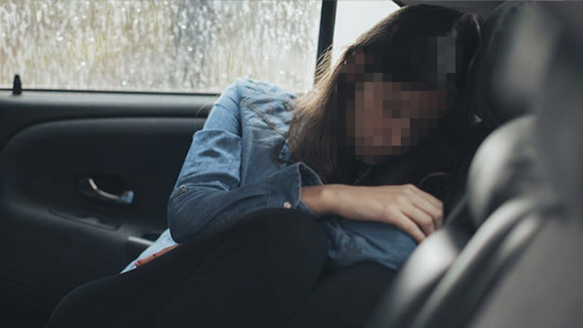 "Принудил оголить грудь". Отчим вывез 16-летнюю астанчанку за город и домогался ее