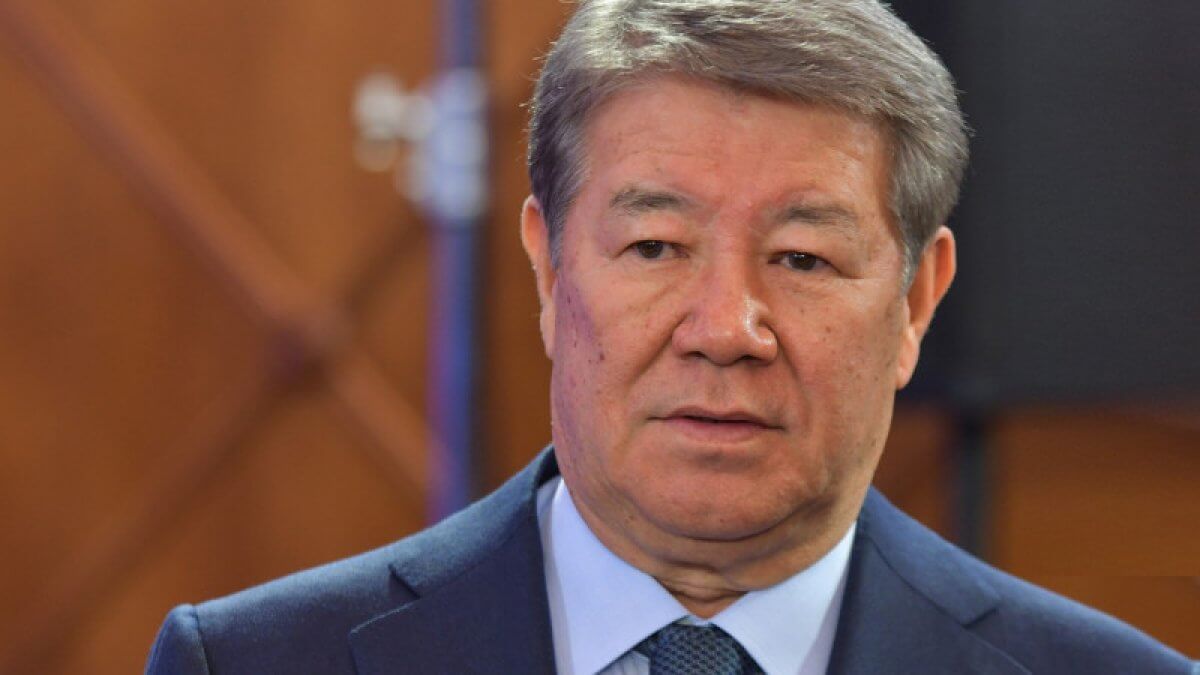 У Ахметжана Есимова ошибочно "выявили" коронавирус